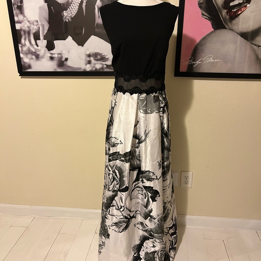 Elegant Black and White Maxi Dress